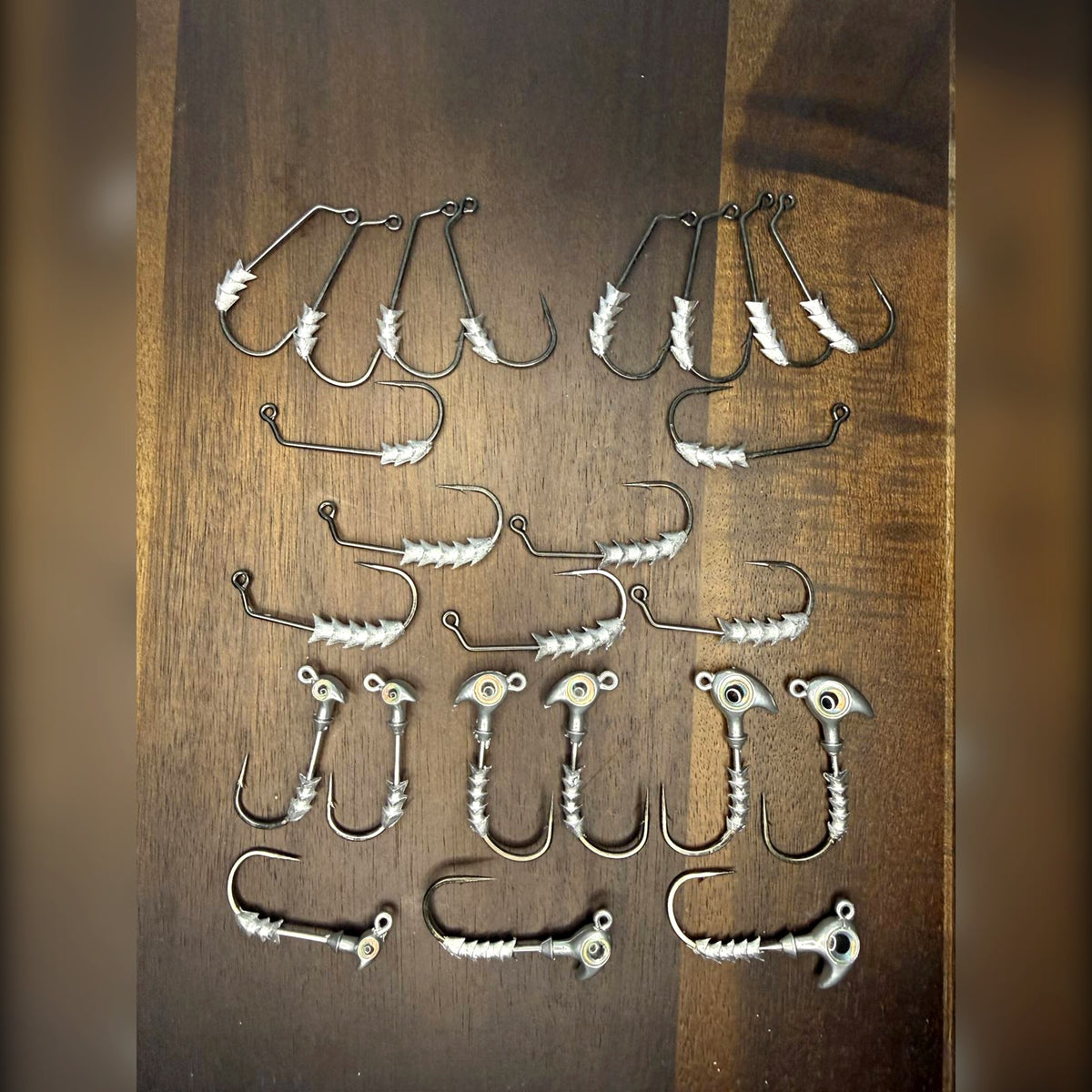 Ultimate Coike-Style & TPE Hover Rig Kit – 15 Upgrade Hover Hooks (1/16, 3/32, 1/8 oz) and 9 Multi-Purpose Jig Heads (1/8, 1/4, 3/8 oz)